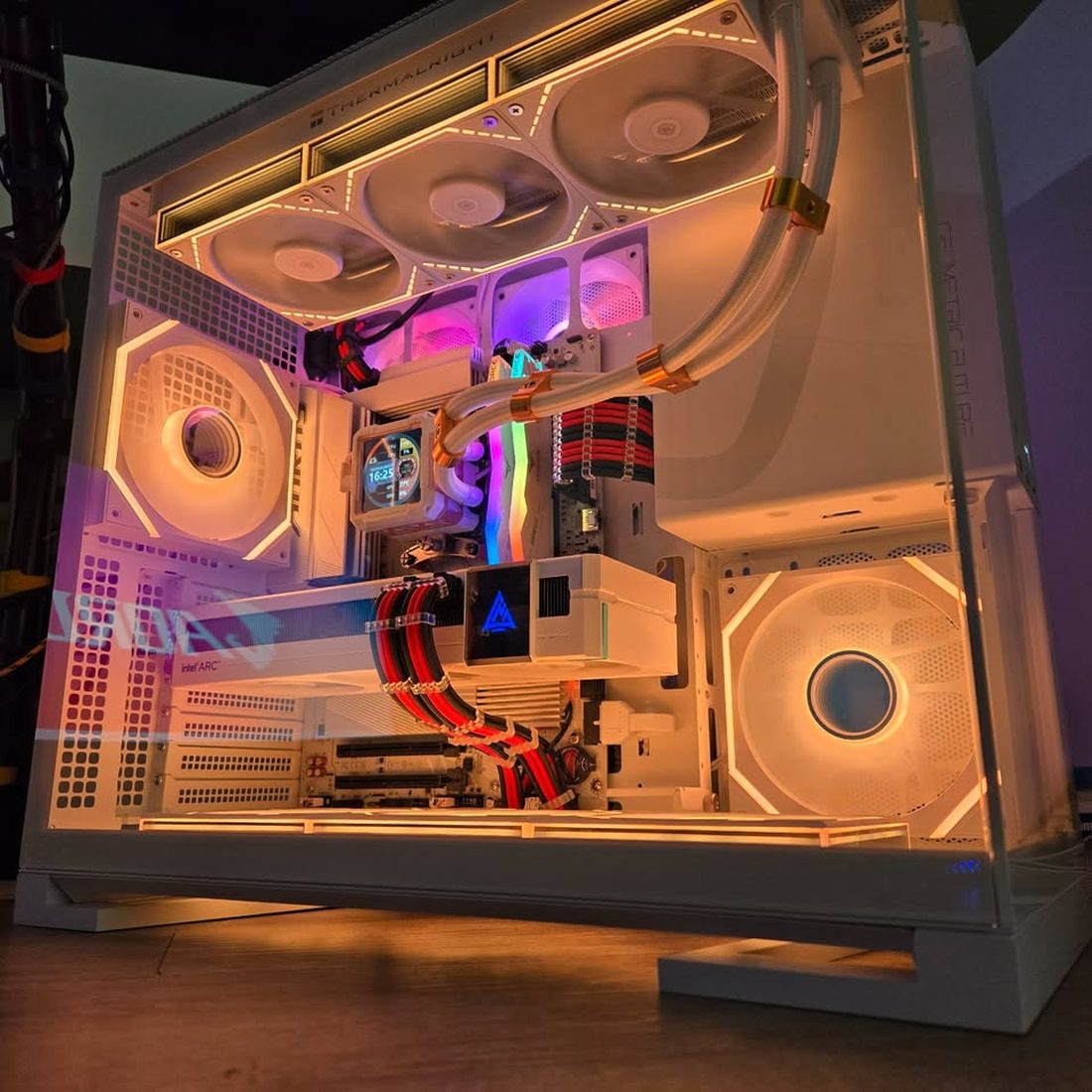 Sold ZORTEK build — Hand-sleeved red & white cabling